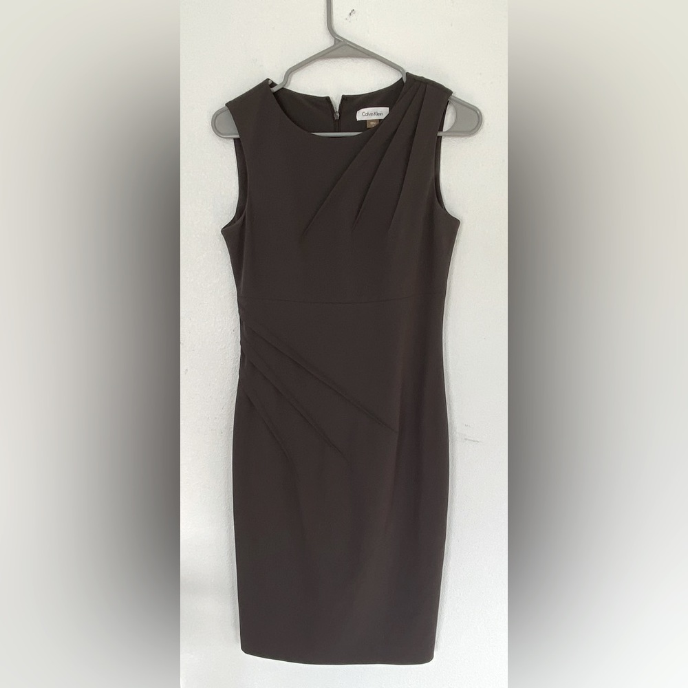 Calvin Klein dark gray (GUM) sleeveless sheath dress. 94% polyester 6% spandex